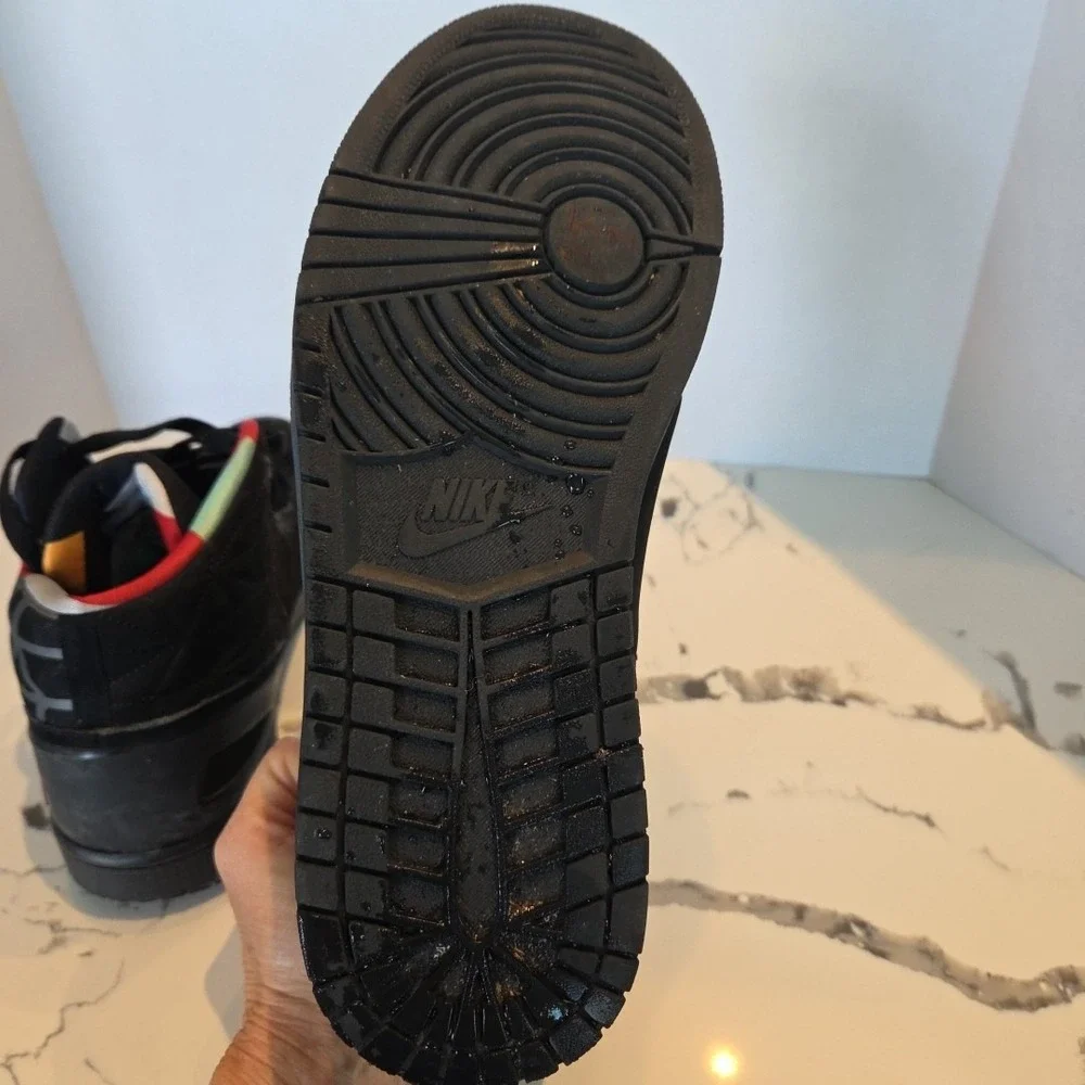 Size 10.5 - Jordan 1 Flight Black‎
